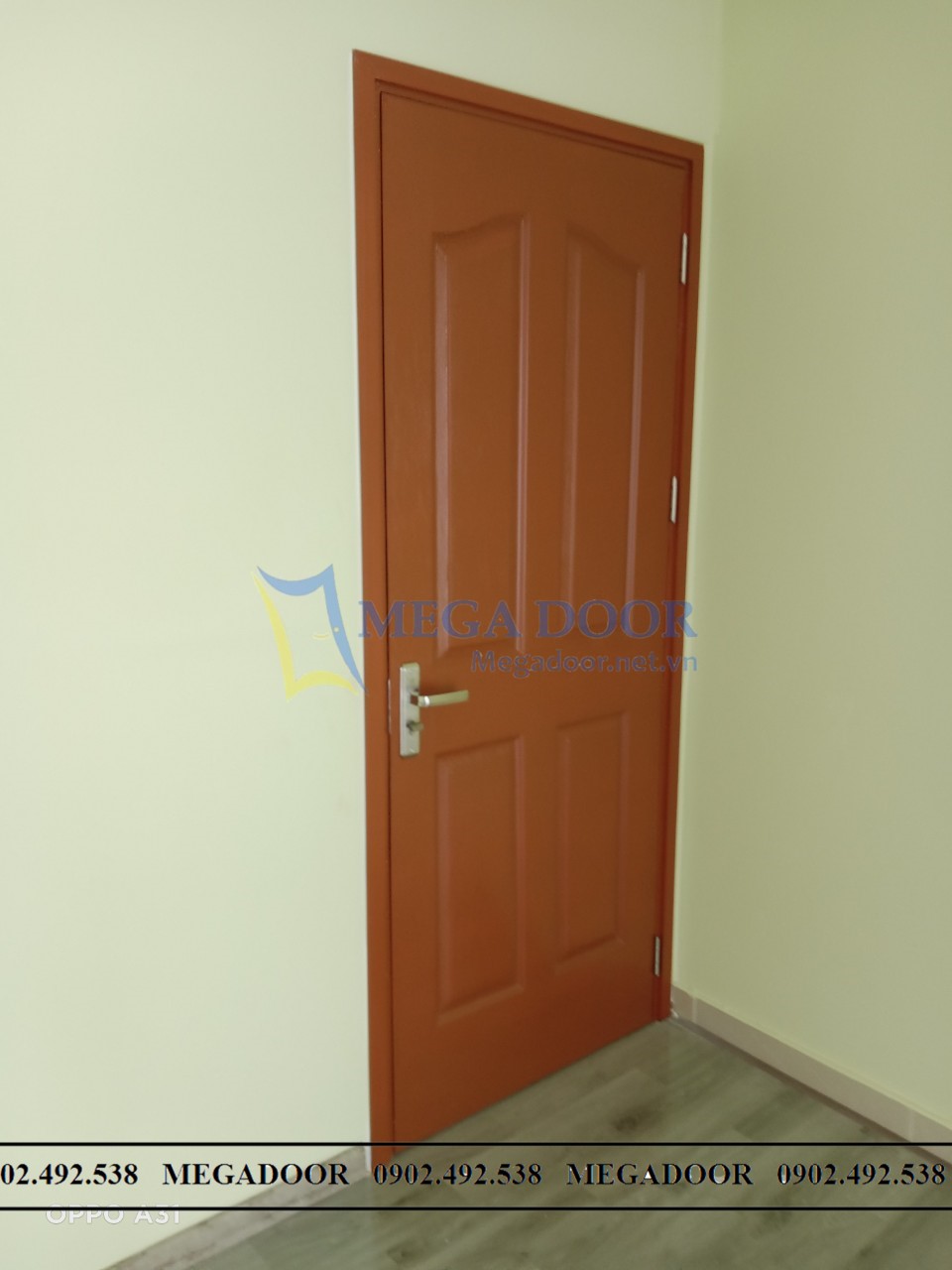 Cửa gỗ công nghiệp HDF sơn cao cấp