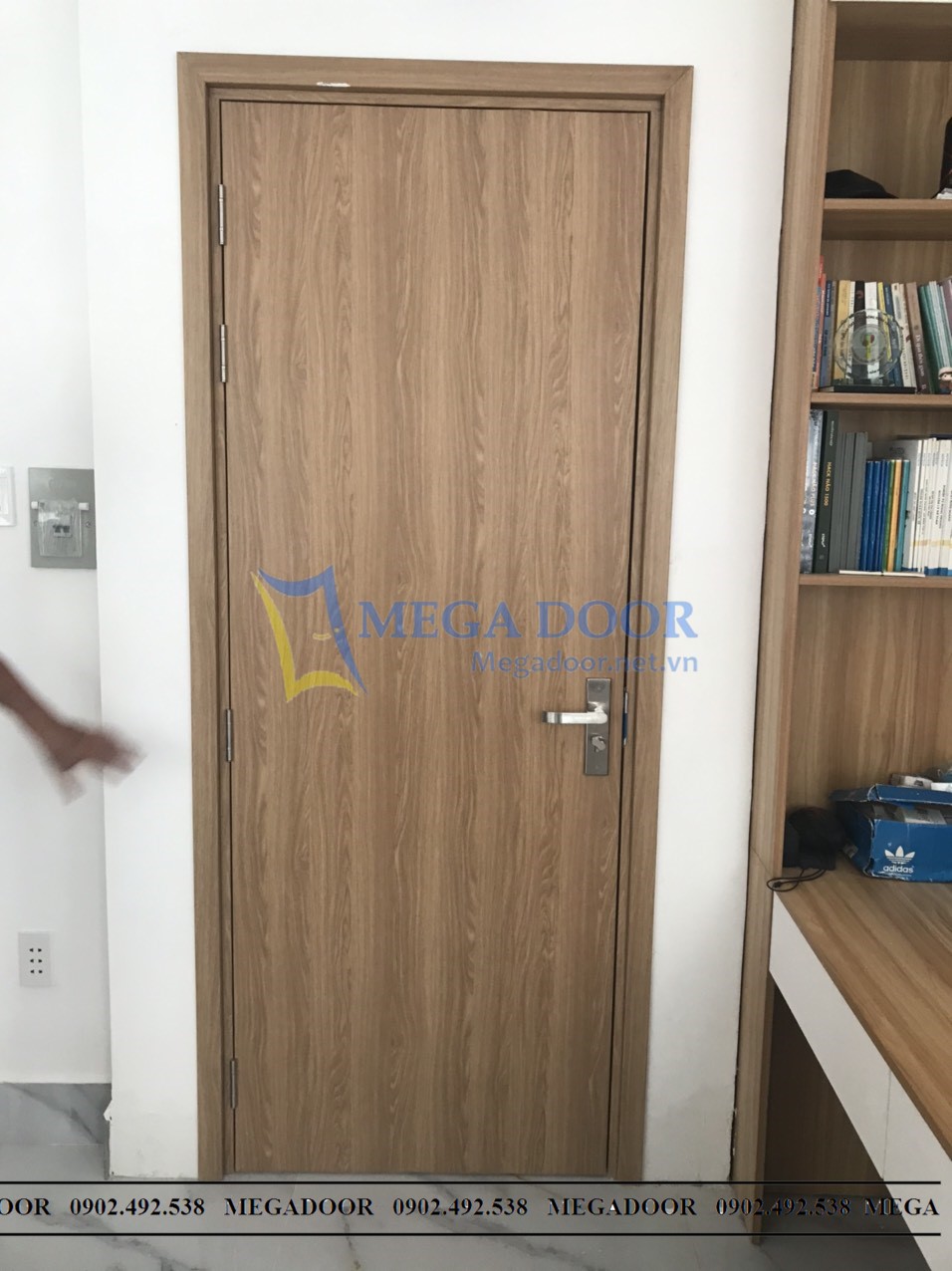 Cửa nhựa Composite giá rẻ